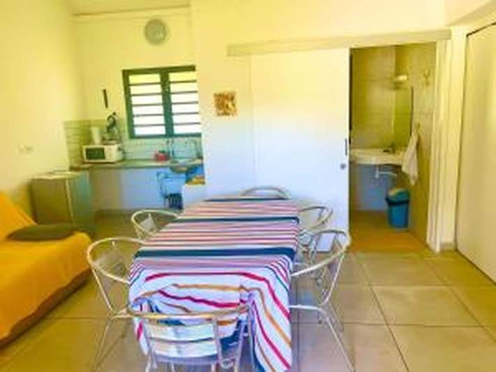 Gîte pour 4 personnes, avec terrasse ainsi que jacuzzi et piscine, adapté aux familles à Manapy les Bains - 2