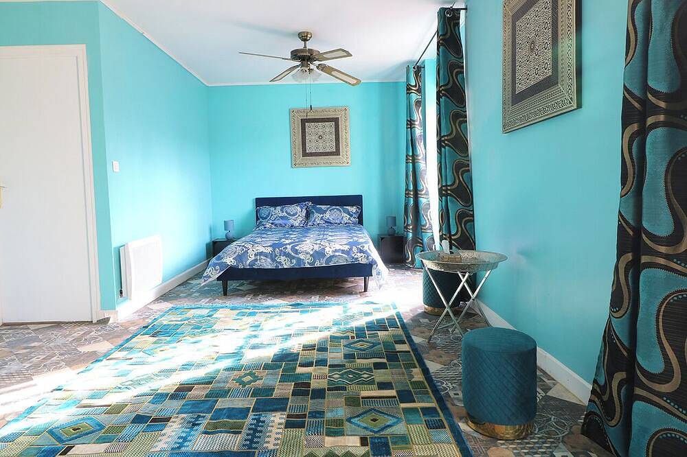 Magnificent upscale gîte in quiet Vierzon in Vierzon, Región de Vierzon