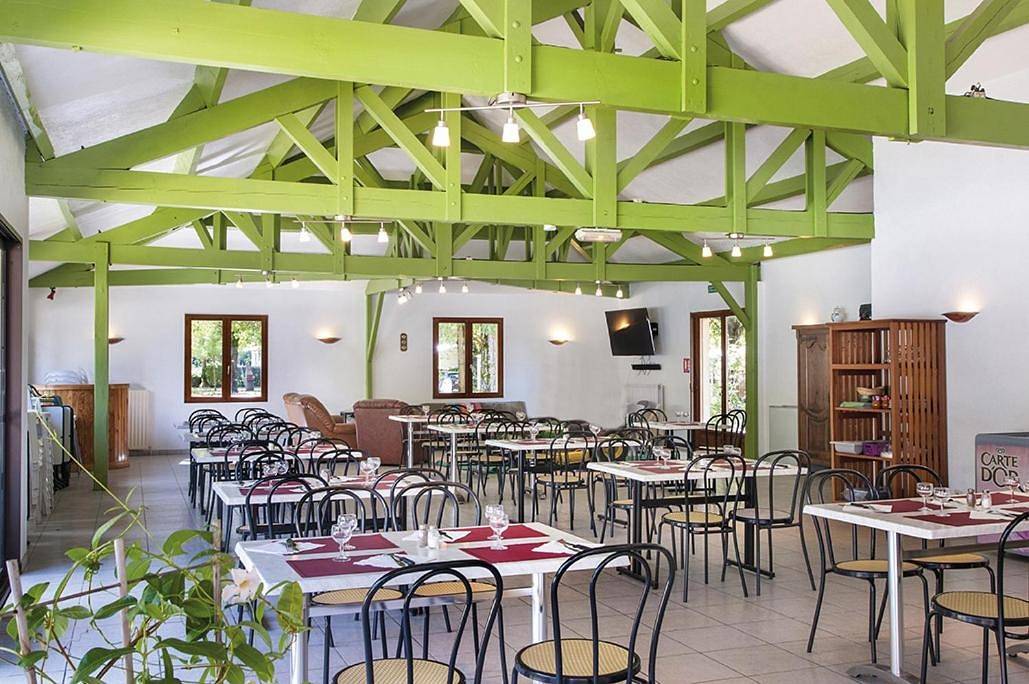 Camping les Borgnes Saint-Sozy in Saint-Sozy, Quercy