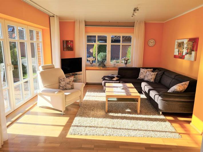 Ganze Wohnung, Ferienwohnung Deichblick mit eigener Terrasse, Garten und Wlan in Horumersiel, Wangerland