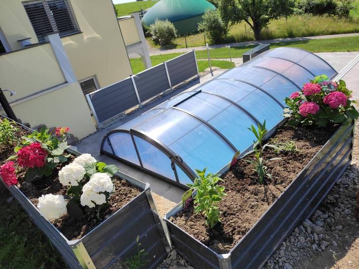 Ferienwohnung für 5 Personen, mit Ausblick und Pool sowie Garten in Neukirch