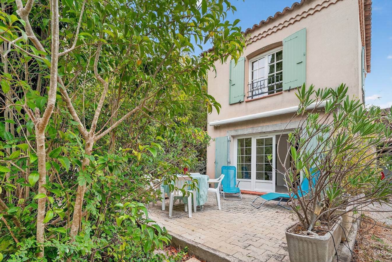 Ganzes Studio, Var Hyères Studio am Meer mit Gemeinschaftsgarten, Balkon und Klimaanlage in La Garde, Parc national Port-Cros