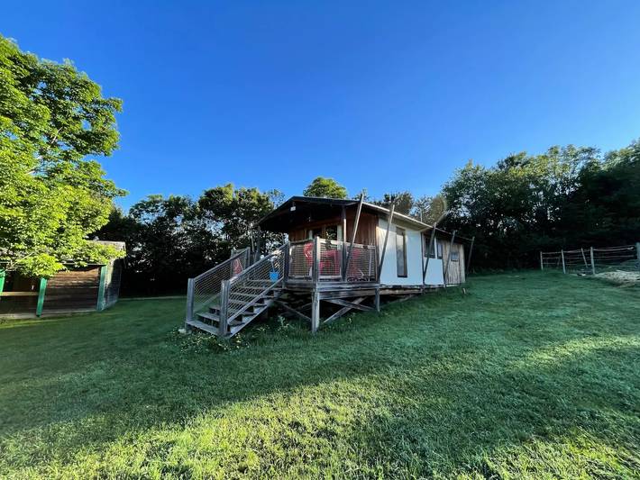 Appartement entier, Yourte 4 personnes in Recoules-Prévinquières, Parc naturel régional des Grands Causses