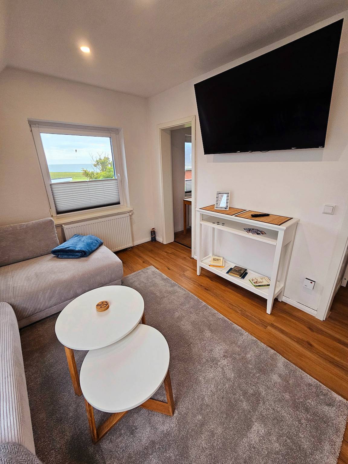 Ganze Wohnung, Apartment 'Matje' mit Seeblick, gemeinsamer Terrasse und Wlan in Langeneß, Halligen