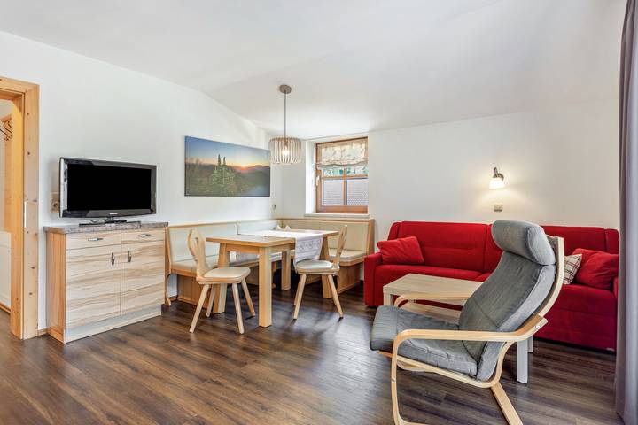 Ganze Wohnung, Apartment 'Stockinger B4' mit Bergblick, Gemeinschaftsgarten und Wlan in Hohe Tauern, Großarl