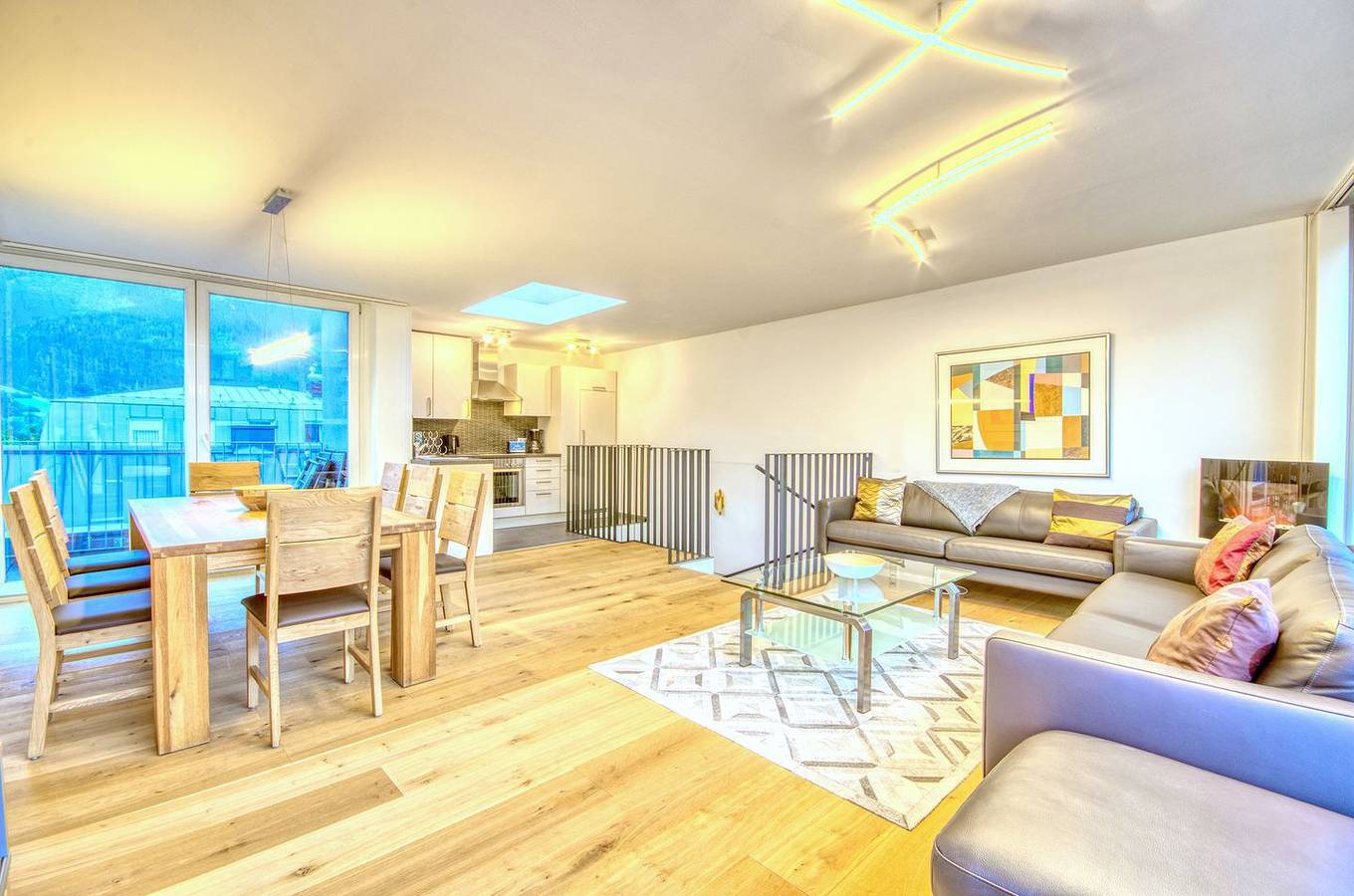 Ganze Wohnung, Zweistöckiges Penthouse-Appartement, zentral mit Bergblick, nahe dem Skilift in Zell am See (Stadt), Zell am See