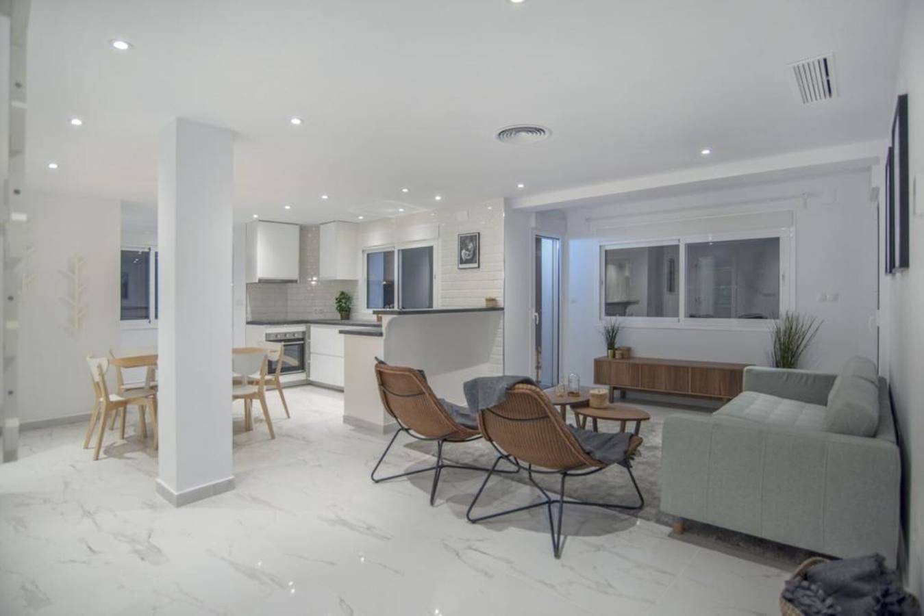 Ganze Wohnung, Ferienwohnung "Luxury Fuengirola" in Meeresnähe mit Balkon und Wlan in Fuengirola Zentrum, Fuengirola