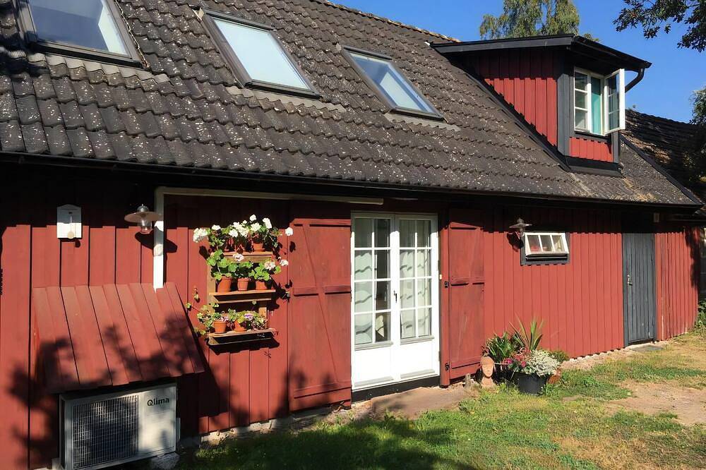 Schönes Ferienhaus in Ateliergebäude im Sturkö! in Sturkö, Schwedische Ostsee