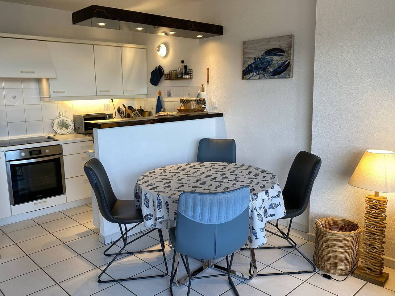 Appartement entier, Appartement avec terrasse et Wifi à Perros-Guirec in Perros-Guirec, Côte de Granit Rose