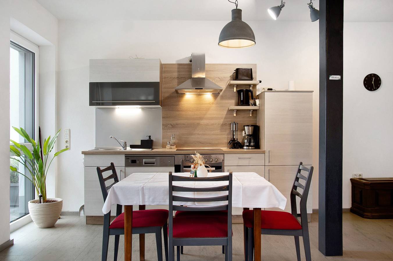 Ganze Wohnung, Ferienwohnung 'Mohnblume' mit Privatterrasse, Gemeinschaftsgarten und Wlan in Wittighausen, Taubertal