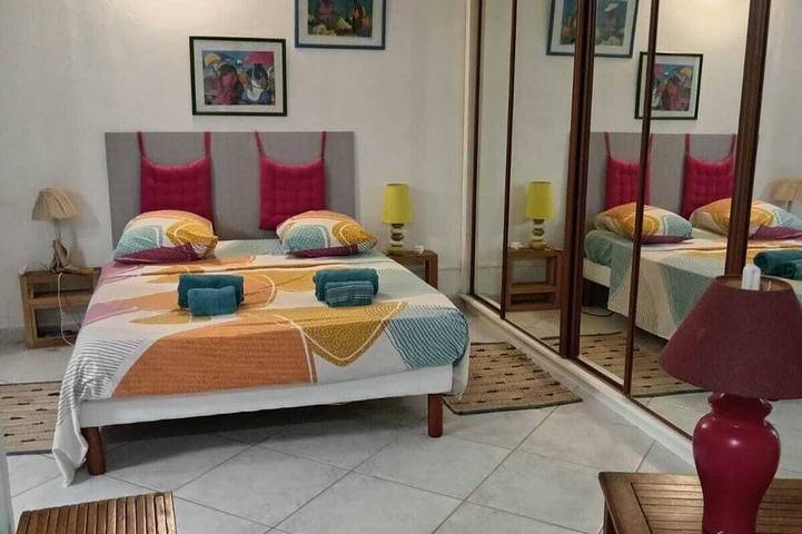 Gîte pour 4 personnes, avec piscine ainsi que terrasse et jacuzzi dans Anse à l'Ane - 3