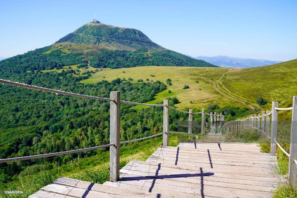 ⟬La Maisonnette de Séverine⟭ in Saint-Genès-Champanelle, Parc naturel régional des Volcans d'Auvergne