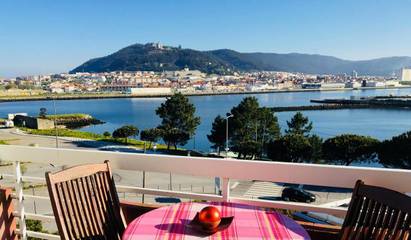 Gîte pour 4 personnes, avec vue et vue sur le lac ainsi que piscine et jardin dans Darque