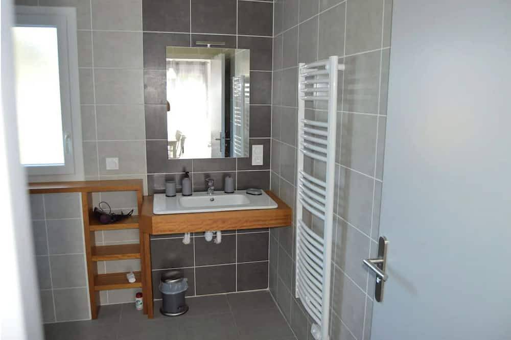 Ganze Wohnung, Geräumiges, ruhiges, komfortables Duplex, Südlage, beheizter, überdachter Pool in Messanges, Côte d’Argent