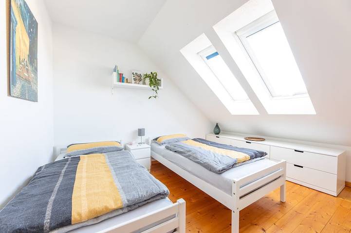 Ganze Wohnung, Perfekt für Gruppen und Familien! 120 qm Wohnung nähe Bamberg. in Adelsdorf, Landkreis Erlangen-Höchstadt