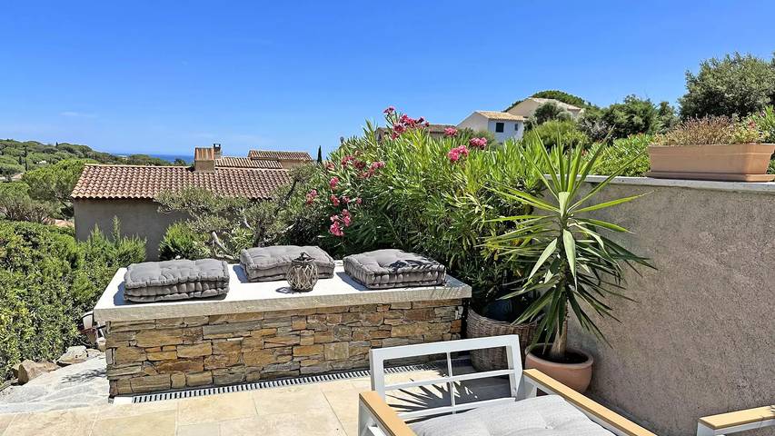 Villa für 4 Personen, mit Garten und Ausblick sowie Pool in Sainte-Maxime - 2