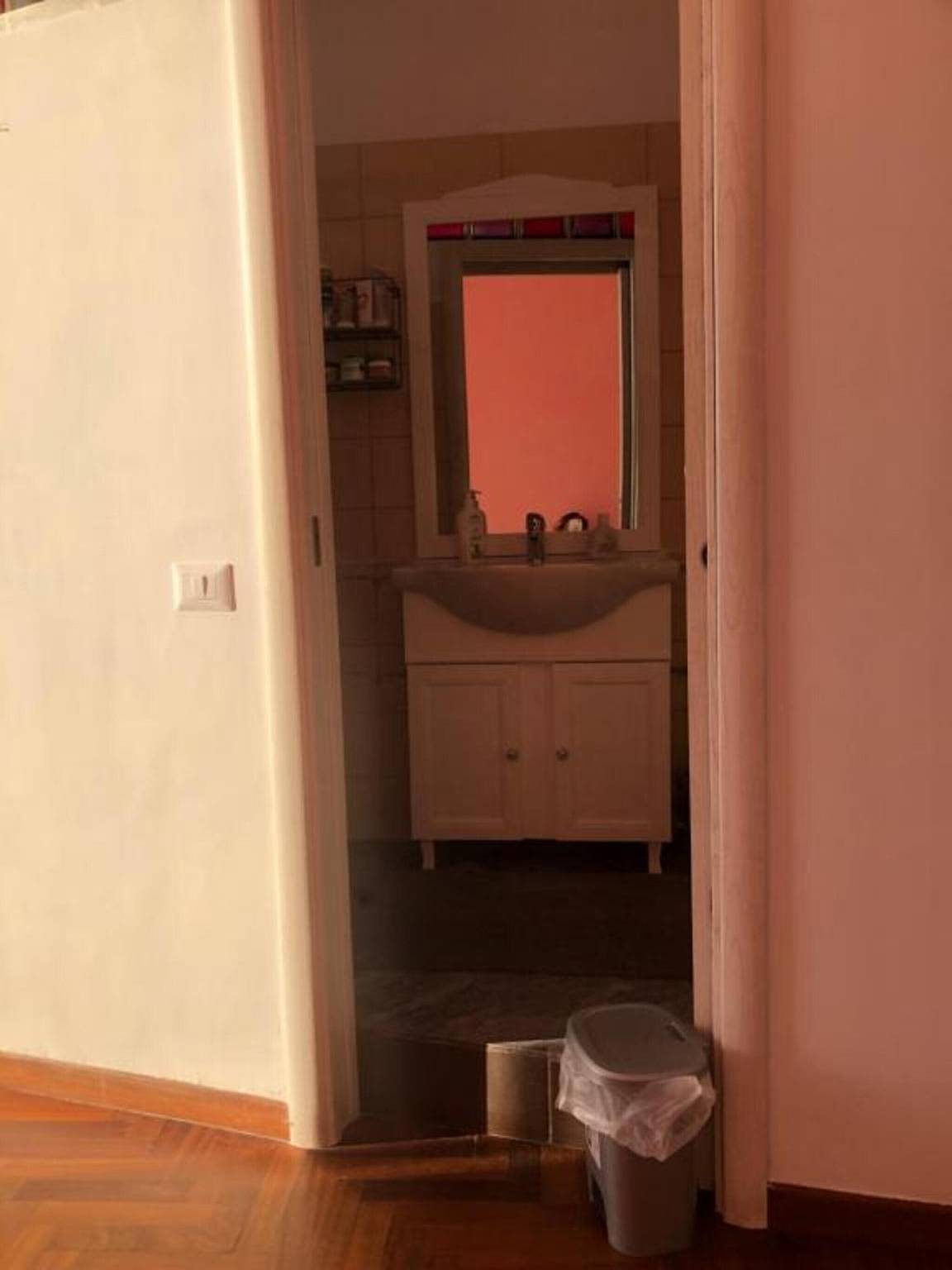 Bed and Breakfast 'Camera La Regina Del Mare' with Balcony, Wi-Fi and Air Conditioning in Naples, Naples Province