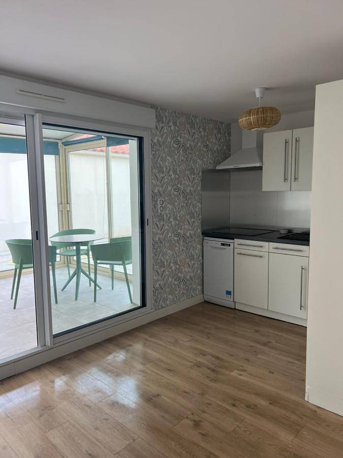 Double Room in Givrand, Vallée de la Loire