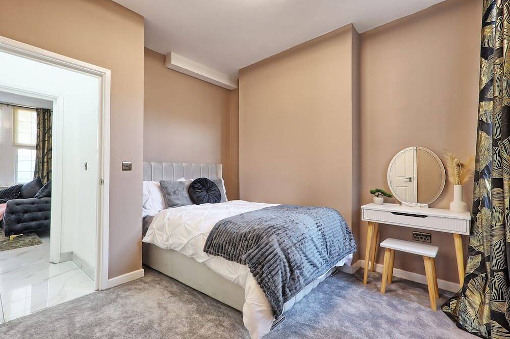Apartamento entero, Multiple Self-Contained 1 Bedroom Apartments Near Westcliff Beach in Westcliff-on-Sea, Southend-on-Sea