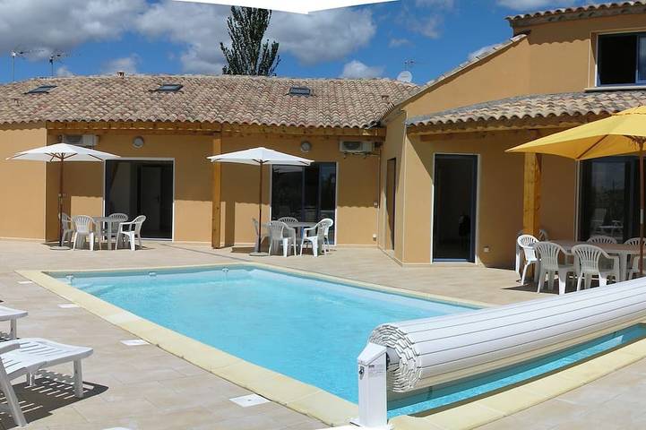 Chalet para 21 personas, con terraza, Se admiten mascotas - 1