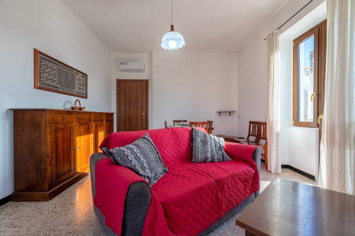 Ganze Wohnung, Apartment 'Da Rita- Alghero' mit Balkon, Wlan und Klimaanlage in Pivarada, Alghero