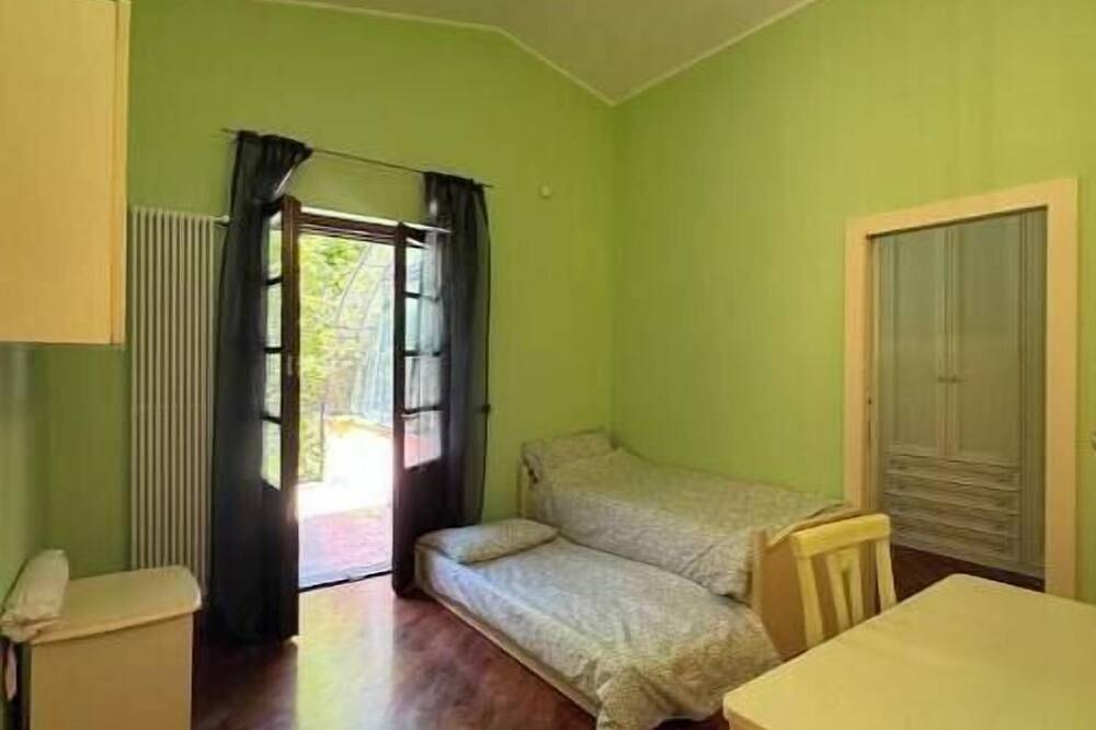 Villa Maddalena: Elegance and Tranquility in the Hills of Turin in Moncalieri, Provincia de Torino