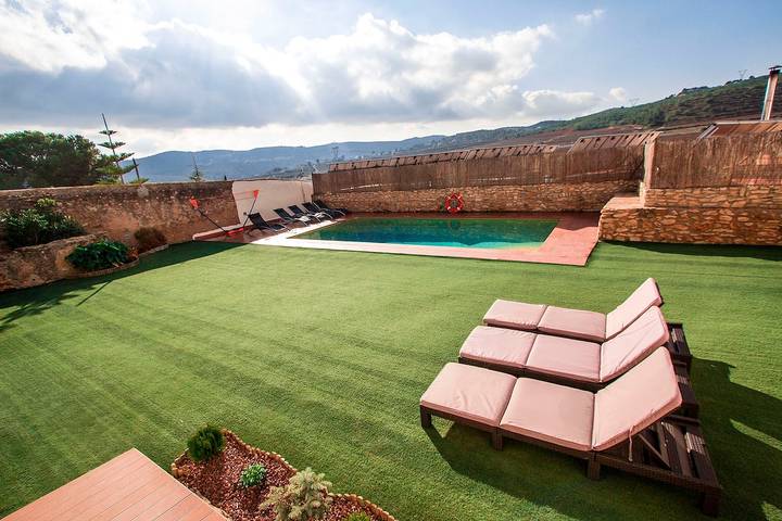 Chalet para 13 personas, con jacuzzi y jardín en Bajo Penedés - 4