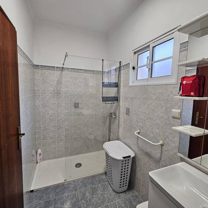 Location de vacances pour 6 personnes, avec vue sur le lac et jardin à Porto Santo - 4