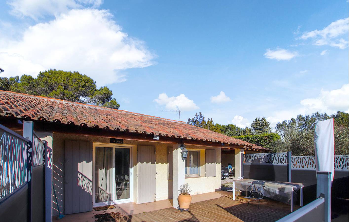 Modernes Apartment mit Pool und WLAN in der Nähe des Stadtzentrums von Puget in Lauris, Regionaler Naturpark Luberon