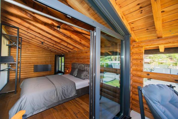 Villa pour 8 personnes, avec piscine et sauna ainsi que vue et jardin, animaux acceptés à Antalya - 4