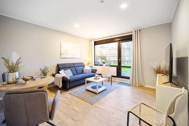 Ferienwohnung für 4 Personen, mit Terrasse und Garten sowie Seeblick in Zwischenahner Meer - 2