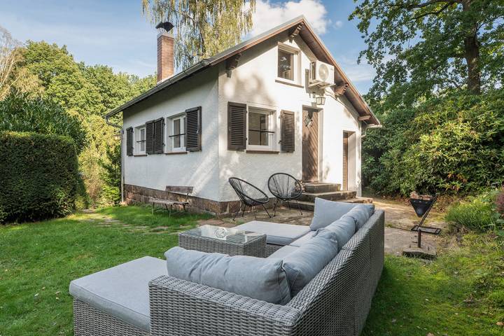 Ferienhaus für 4 Personen, mit Balkon und Garten sowie Sauna und Seeblick in Sachsen