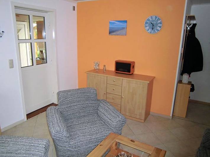Appartement entier, Ruhige Lage mit Terrasse, ca. 6 km zur Ostsee, ca. 800 m zum Bodden in Wiek, Région de Rügen