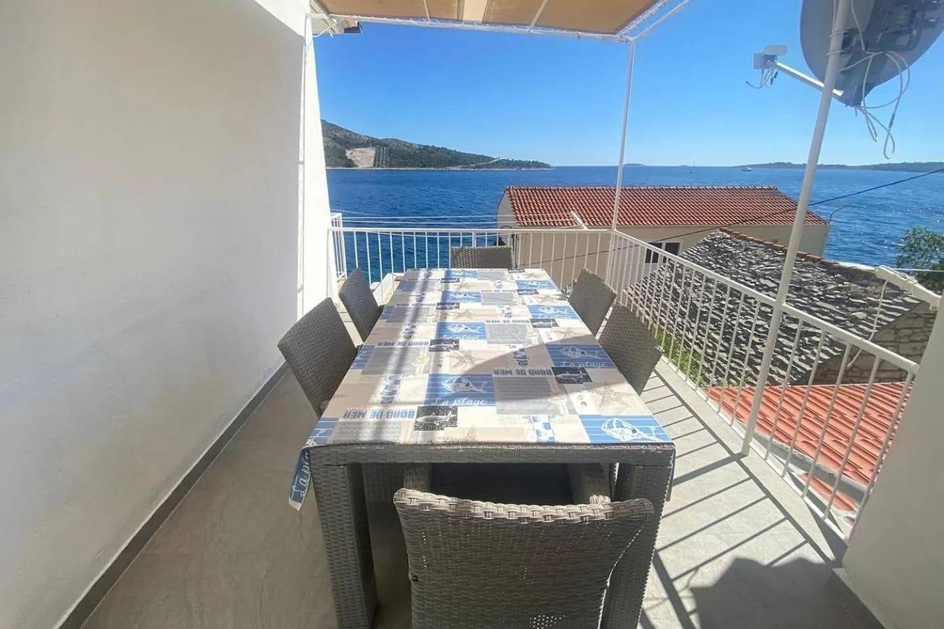 Ganze Wohnung, 1-Zimmer-Ferienwohnung mit Terrasse und Meerblick Primosten A-25265-b in Primošten, Šibenik-Knin