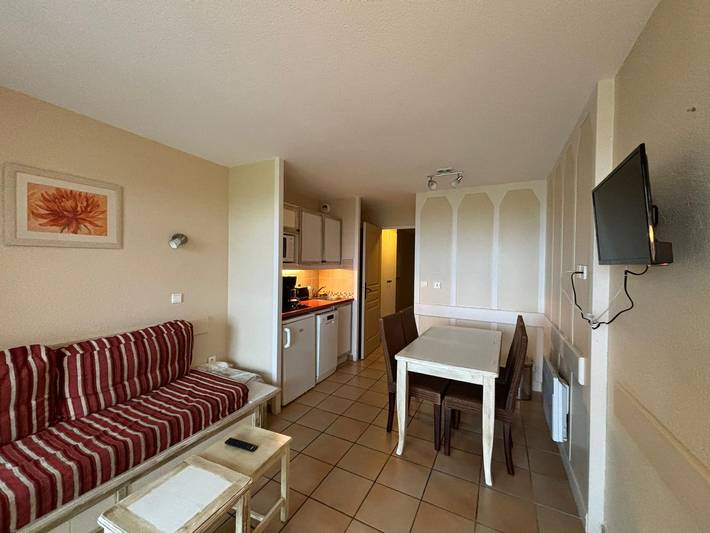 Ganze Wohnung, Charmantes T2 mit Pool und Meerblick in Urrugne in Urrugne, Bayonne und Umgebung