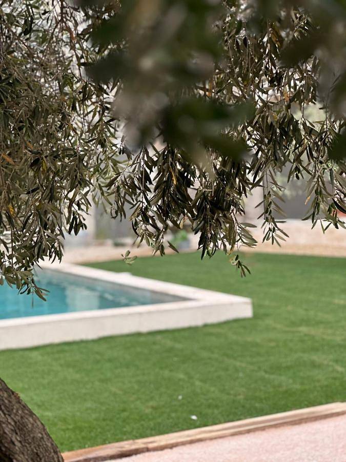 Gîte pour 4 personnes, avec piscine ainsi que jardin et vue à Caux