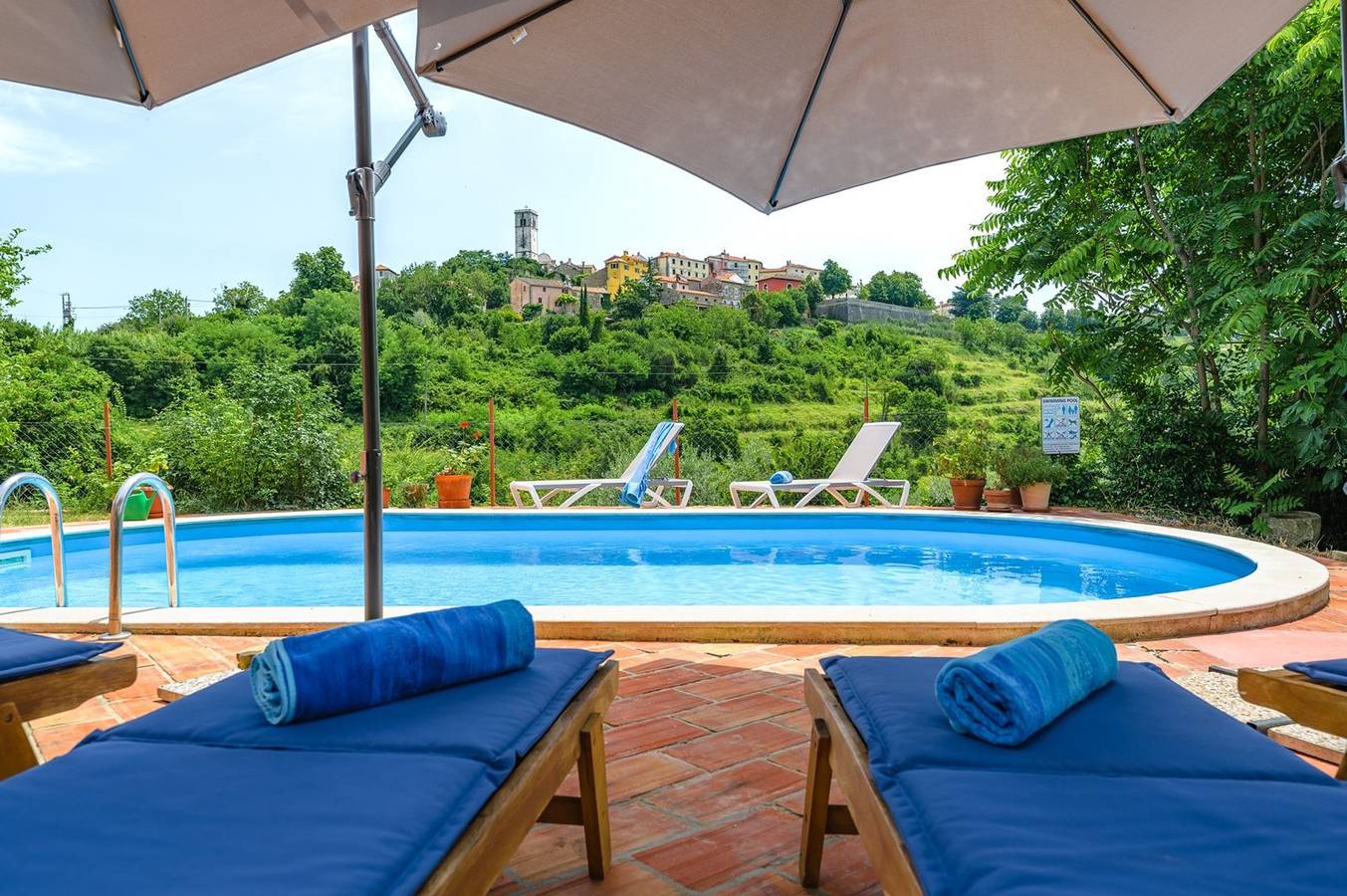 Villa für 6 Personen mit Garten in Oprtalj, Zentralistrien