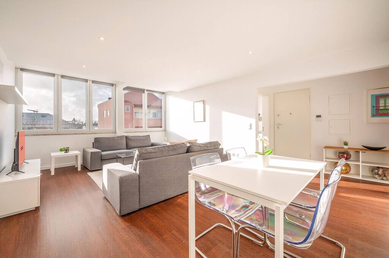 Ganze Wohnung, Ferienwohnung für 4 Personen mit Balkon in Parede, Carcavelos e Parede