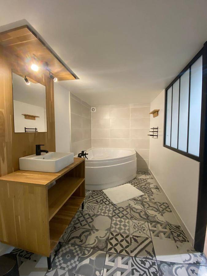 Gîte pour 4 personnes, avec Terrasse à La Loupe - 2