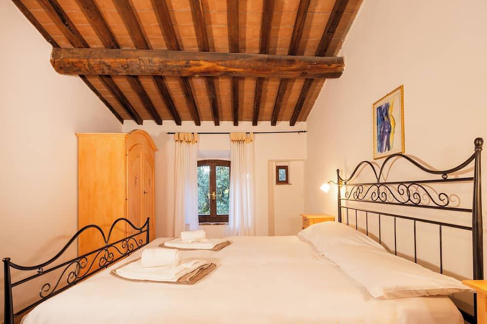 Agriturismo I Casali - Ein Bauernhaus aus Stein aus dem Jahr 1850 mit Pool in Pomarance, Riserva Naturale di Monterufoli