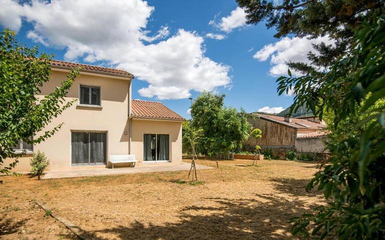 Appartement de vacances pour 6 personnes, avec jardin et vue, animaux acceptés