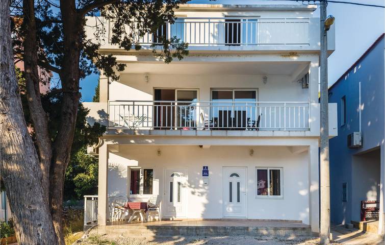 Ferienwohnung für 4 Personen, mit Terrasse in Blace