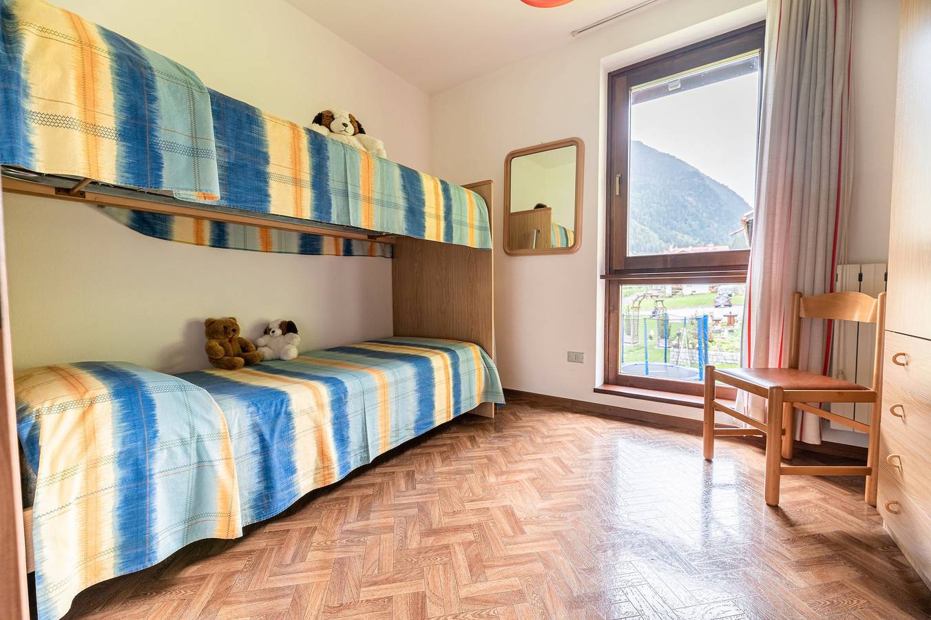 Entire apartment, Apartment 'Trilocale 5' with Shared Garden, Balcony and Wi-Fi in Pracorno, Rabbi