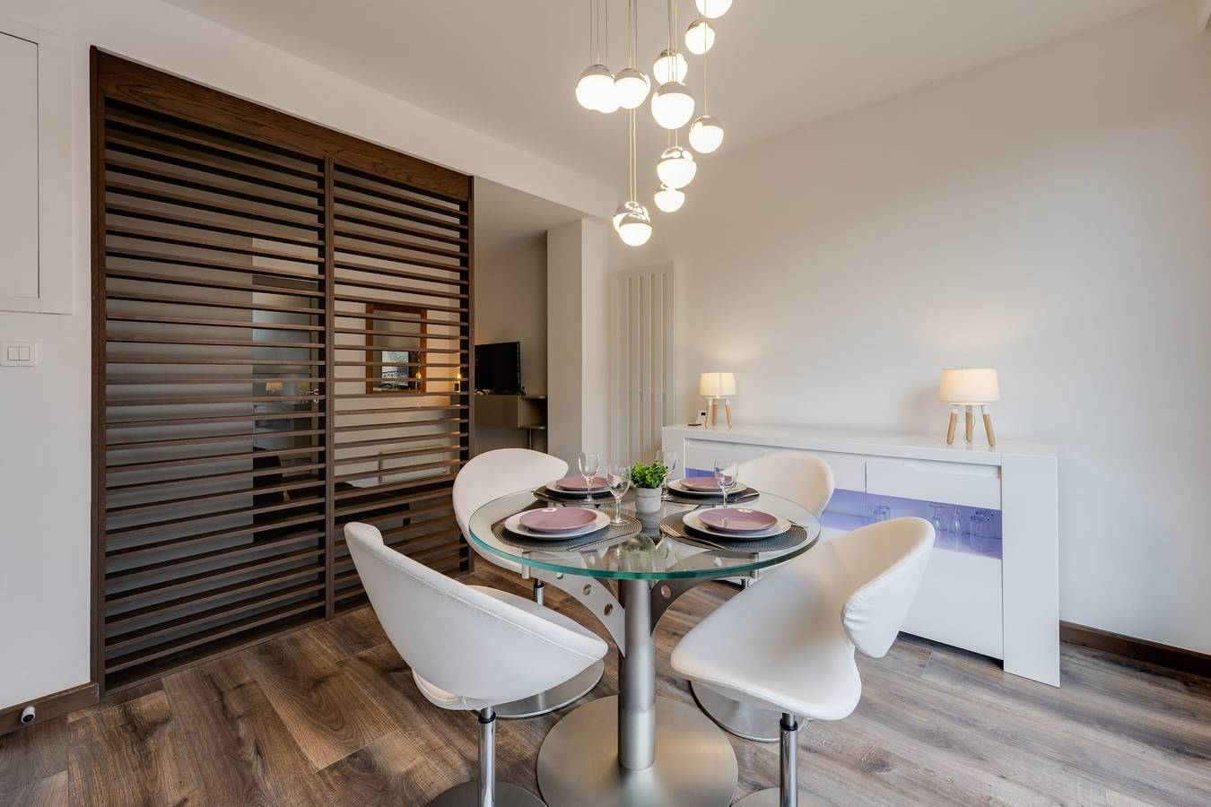 Appartement entier, Studio Suite Annecy - Vue sur le château, climatisation in Annecy, Annecy (commune)