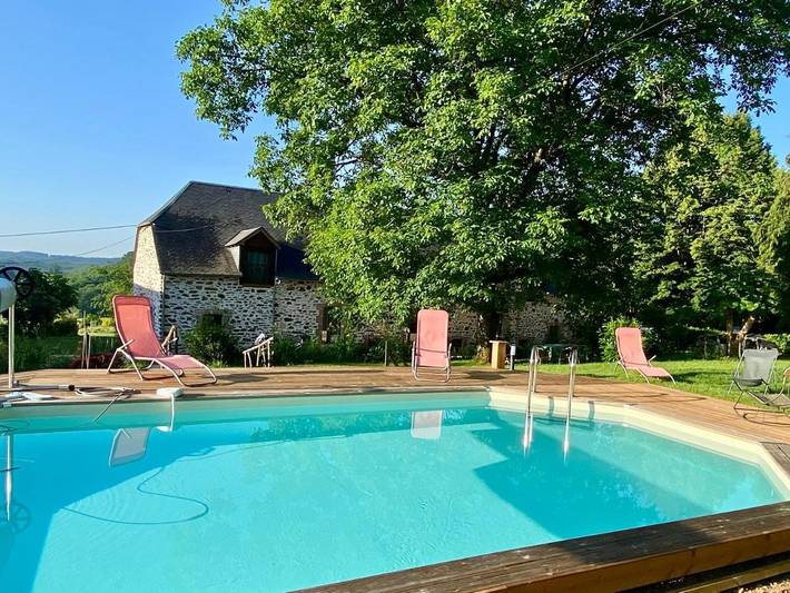 Chambre d’hôte pour 2 personnes, avec Terrasse et Jardin ainsi que Piscine et Vue