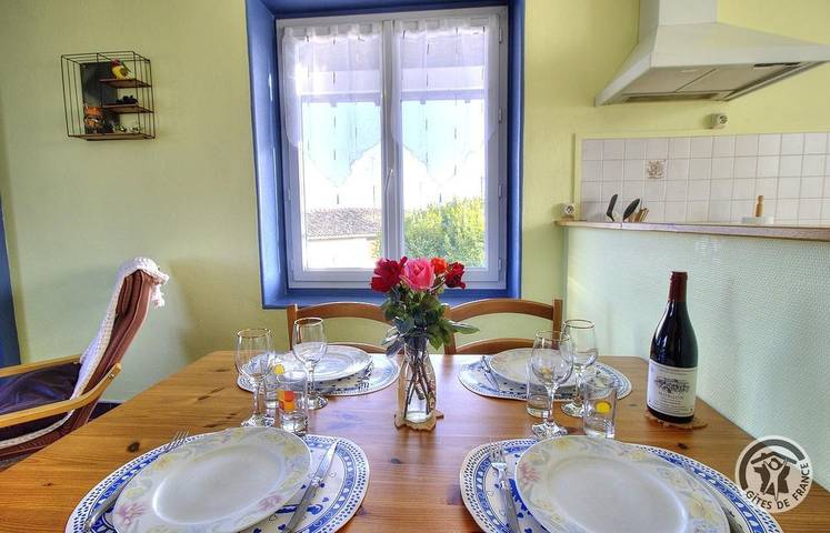 Gîte pour 4 personnes, avec jardin à Villié-Morgon - 4