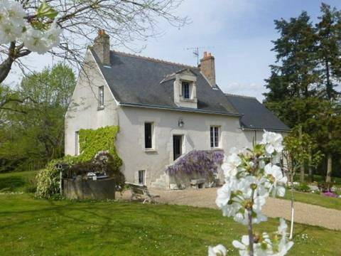 Chambre d’hôte pour 4 personnes, avec Terrasse ainsi que Jardin et Vue à Blois