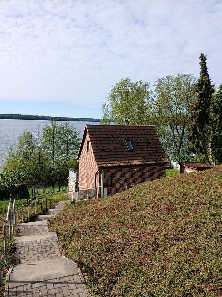 Ferienhaus für 4 Personen, mit Terrasse und Seeblick in Alt Schwerin