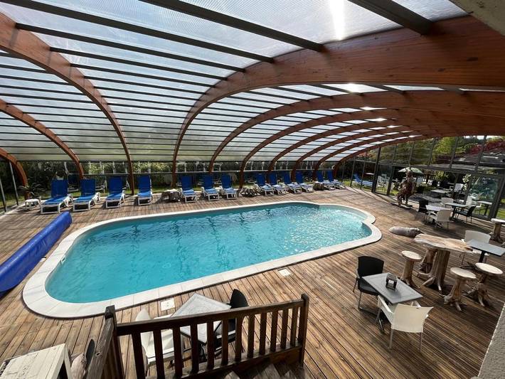Hôtel pour 2 personnes, avec Terrasse et Jardin ainsi que Piscine et Sauna