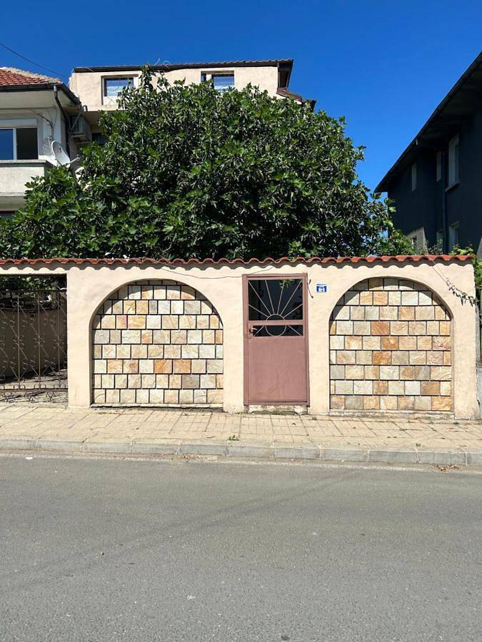 Ferienhaus für 3 Personen, mit Balkon und Terrasse sowie Garten und Ausblick